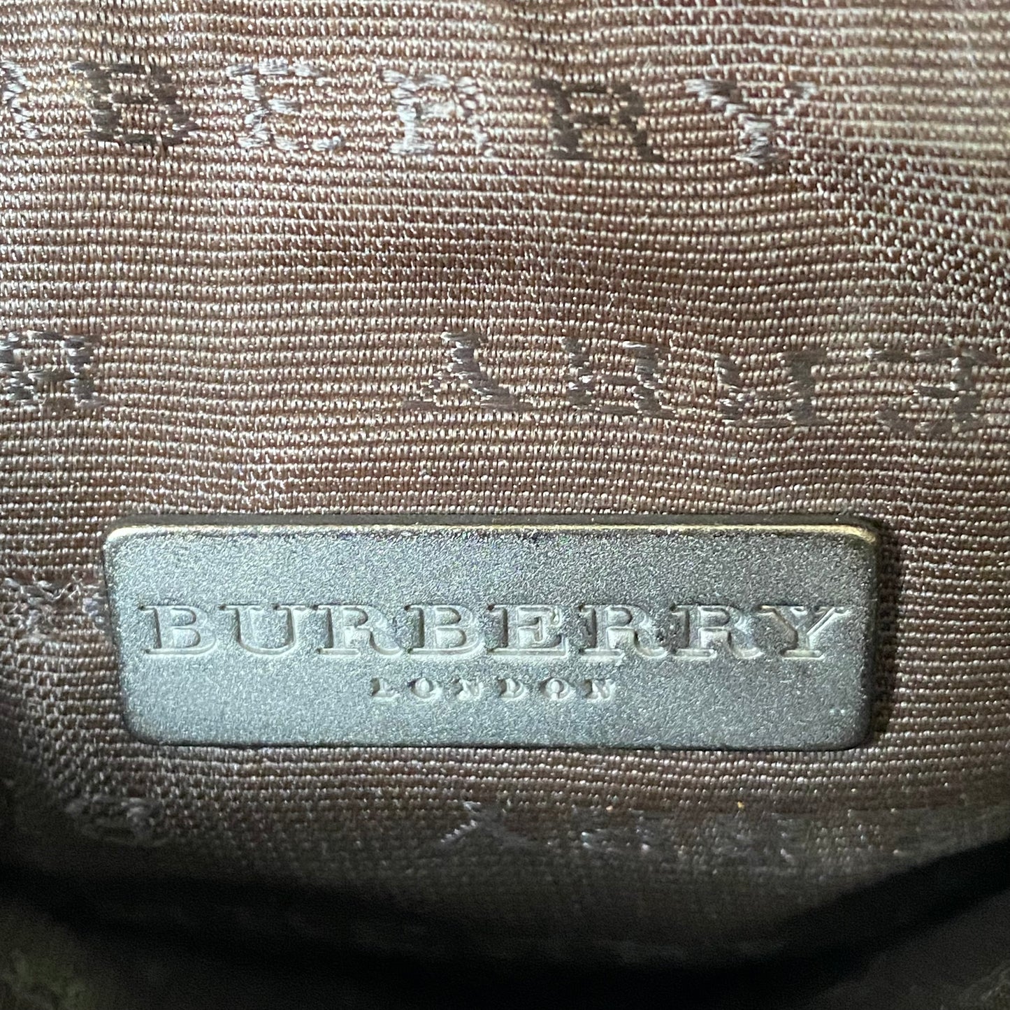 Burberry nuova check mini pouch Authentic with COA5.7x3.5x1