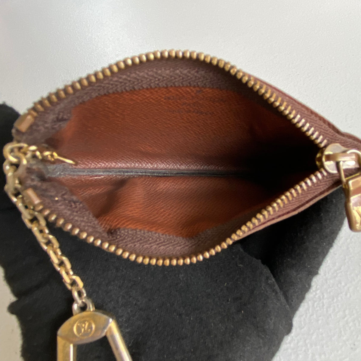 Louis Vuitton monogram coin key pouch Authentic with COA 4.5x2.7
