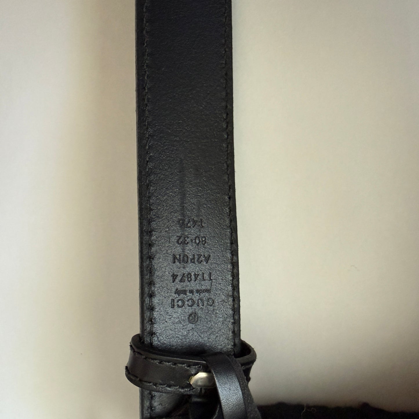 Gucci GG interlocking black leather belt unisex size 80/32 authentic with COA