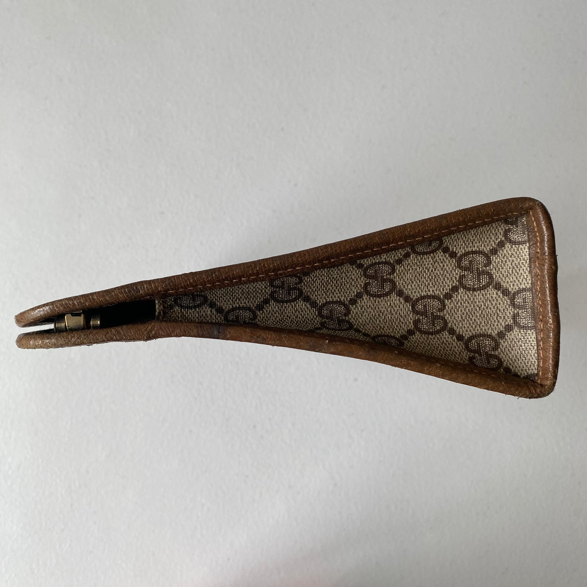 Gucci GG monogram clutch bag Authentic with coa 10.7x8x2.7