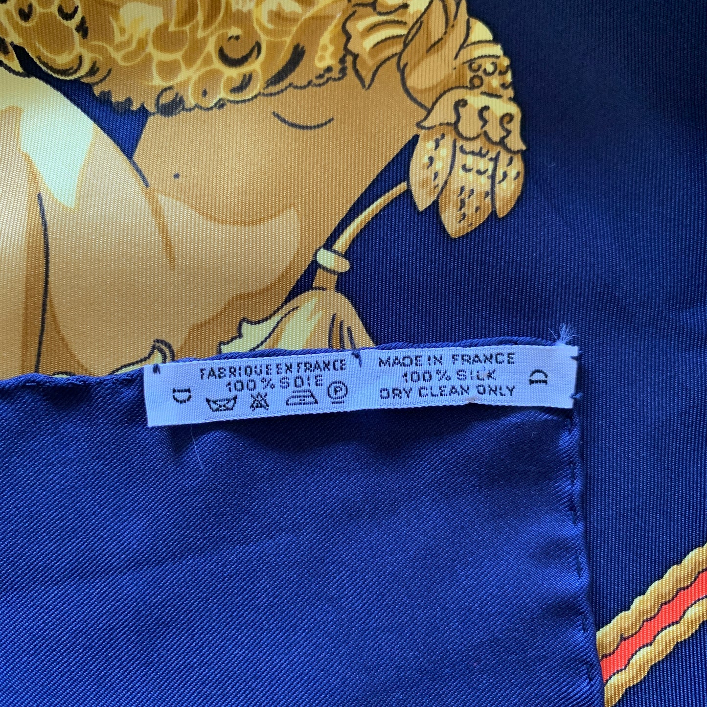 Hermes carre 90 large silk scarf Authentic With COA 34.5 inch