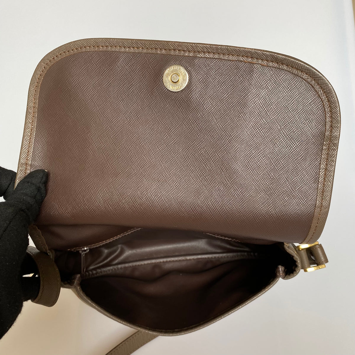 Burberry vintage nuova check crossbody bag Authentic with COA 10.5x8x2