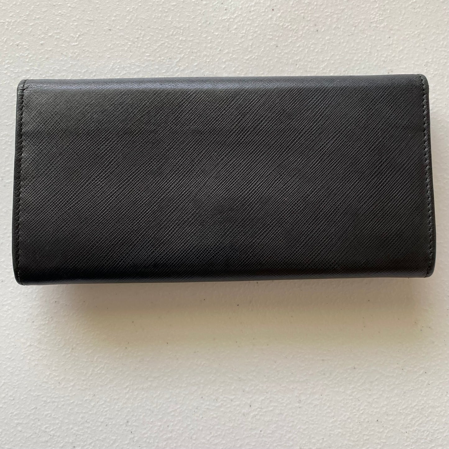 Salvatore Ferragamo vara bow leather long wallet Authentic with coa