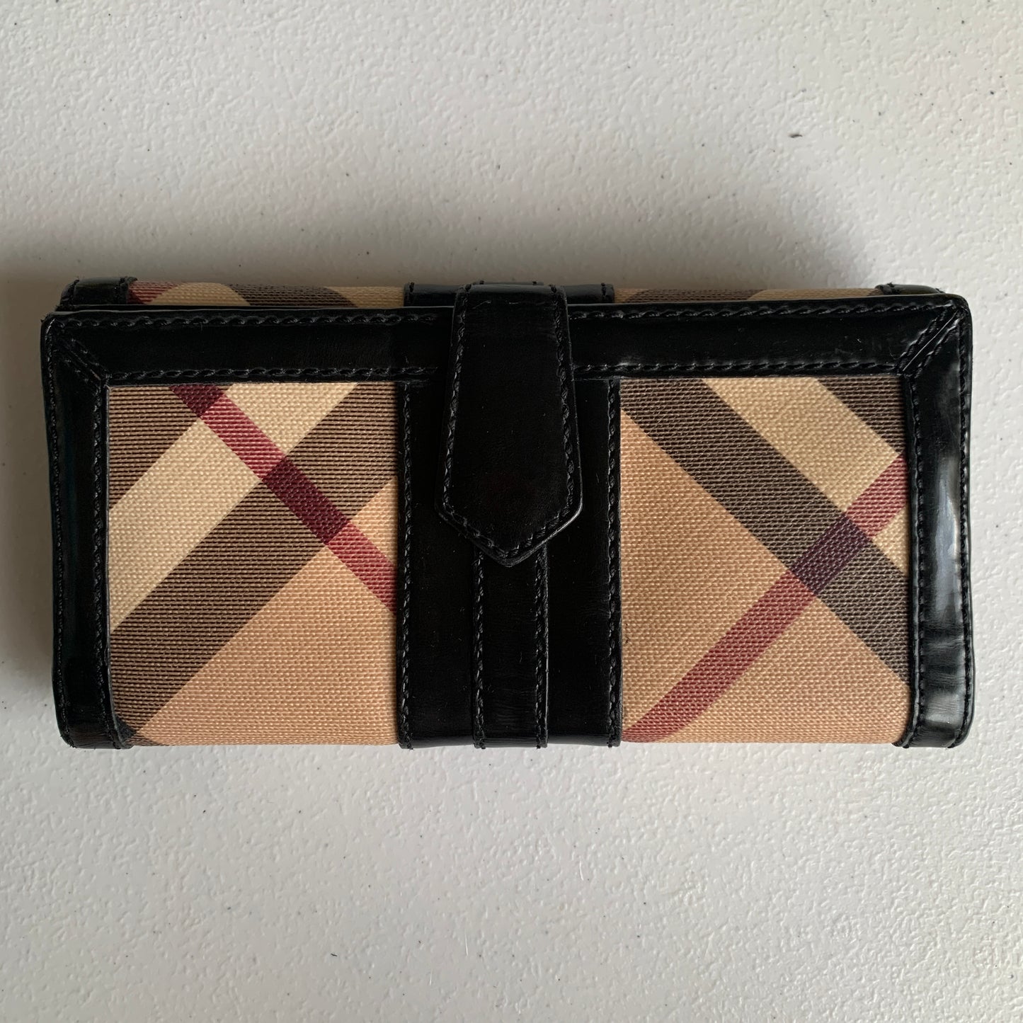 Burberry nova check long wallet authentic with COA