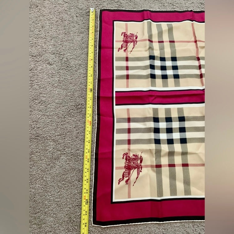 Authentic beautiful 66cm/26inch Burberry check silk scarf like new
