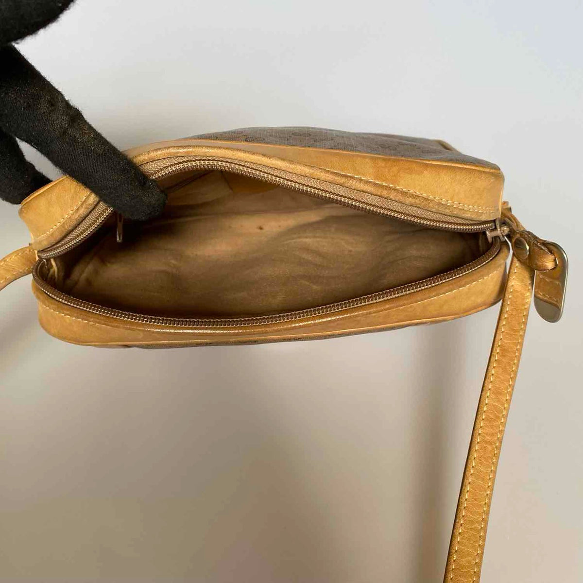 Gucci vintage micro GG crossbody bag authentic with COA 8.5x6.7x2