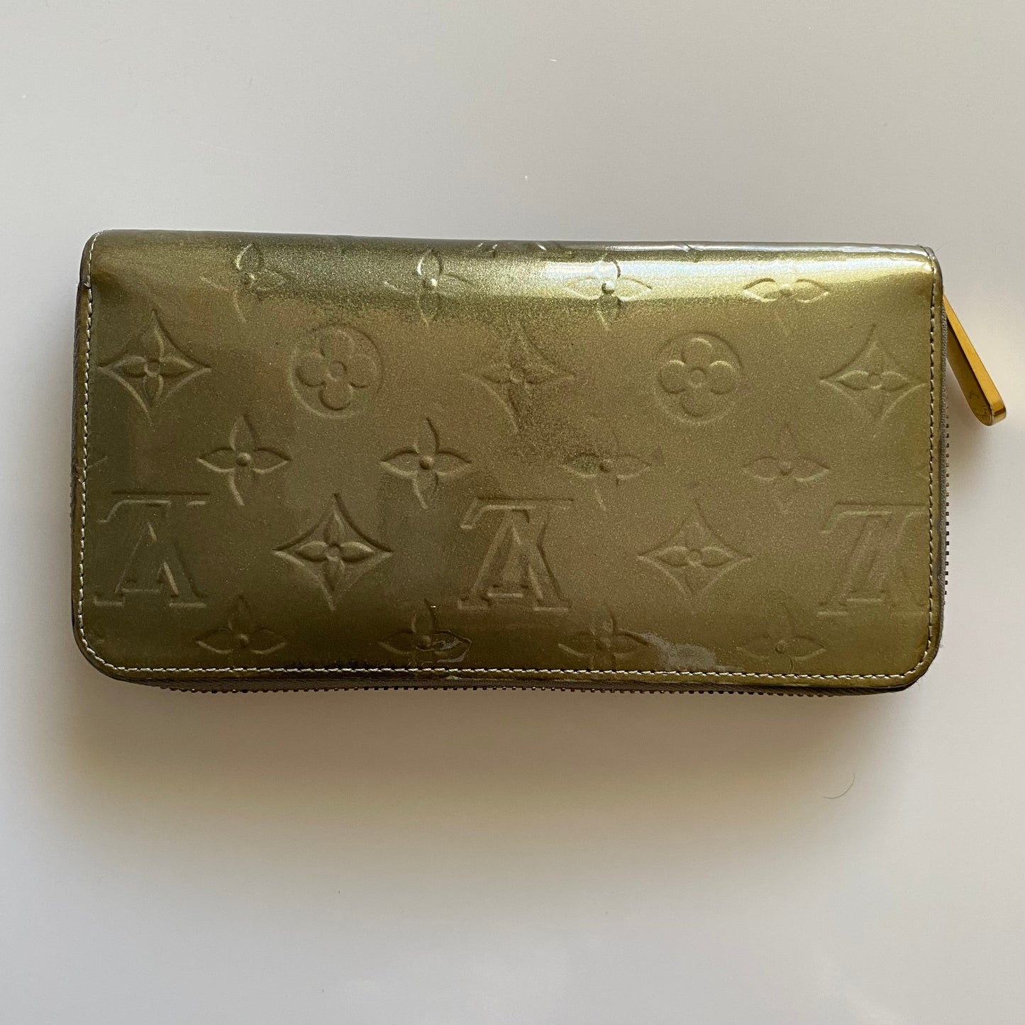 Louis Vuitton green vernis zippy wallet SP4029 Authentic with coa 7.6x4
