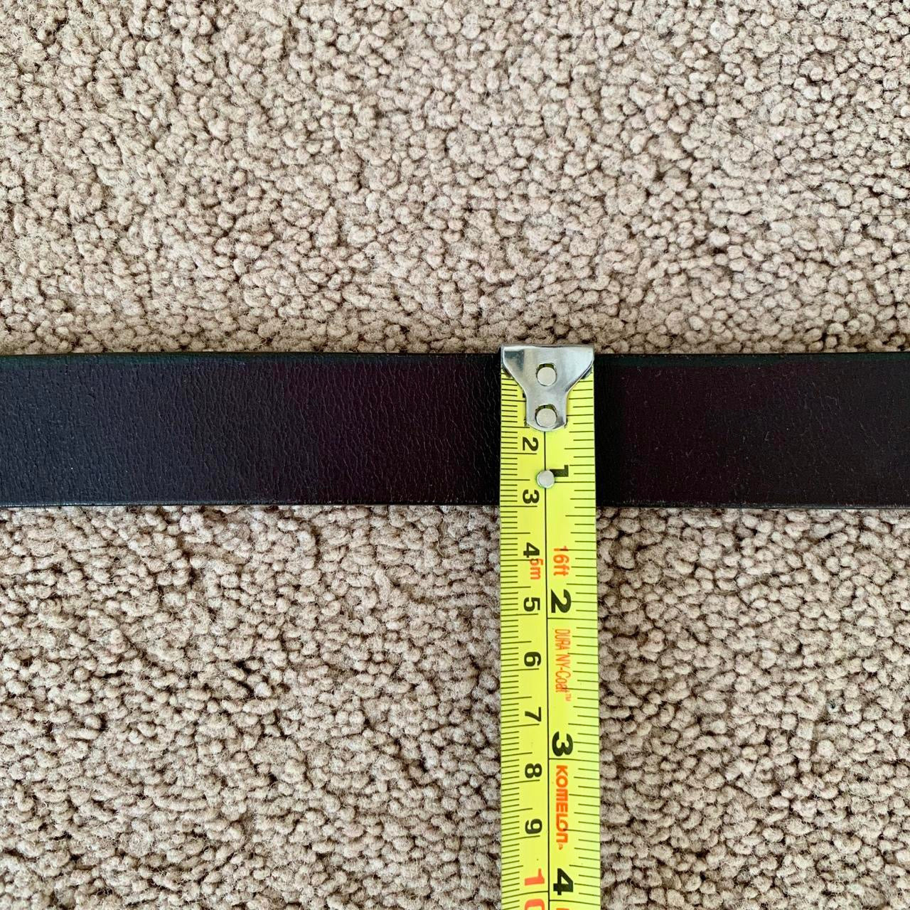 Authentic GUCCI unisex dark drown leather belt with GG buckle