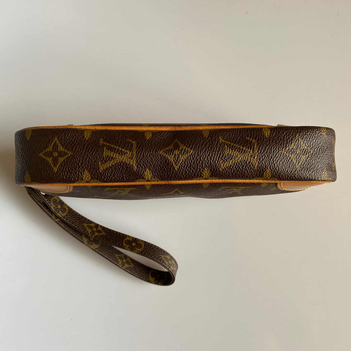 Louis Vuitton monogram wristlet clutch bag 882TH Marly Dragonne Authentic with COA 9x5.2x1.5