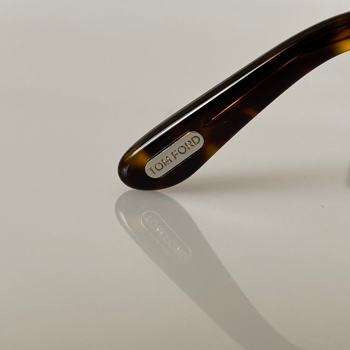 Tom ford New with Box women’s tortoiseshell sunglasses Authentic with COA