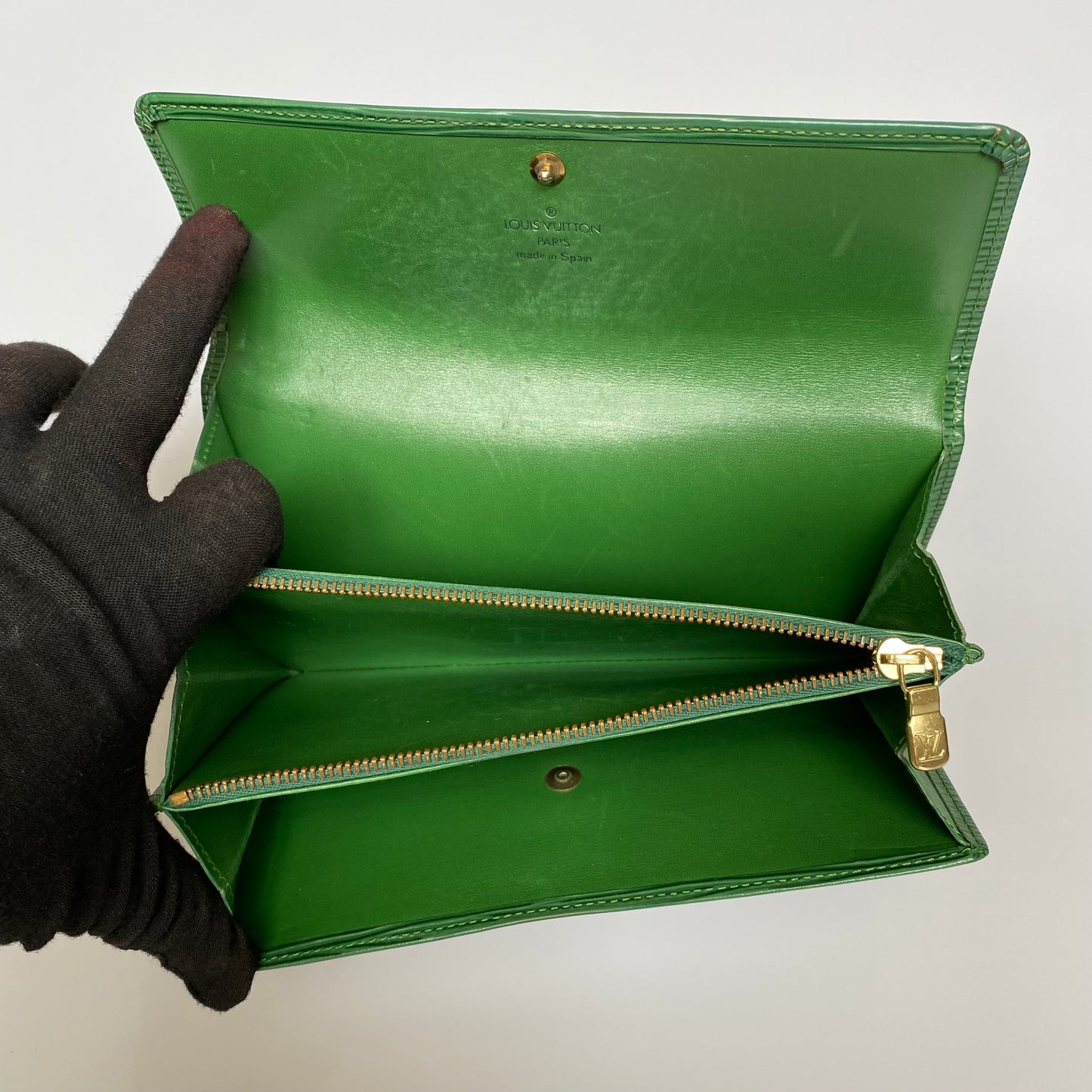 Louis Vuitton green Epi leather long wallet CA0924 Authentic with COA 7.5x4.1