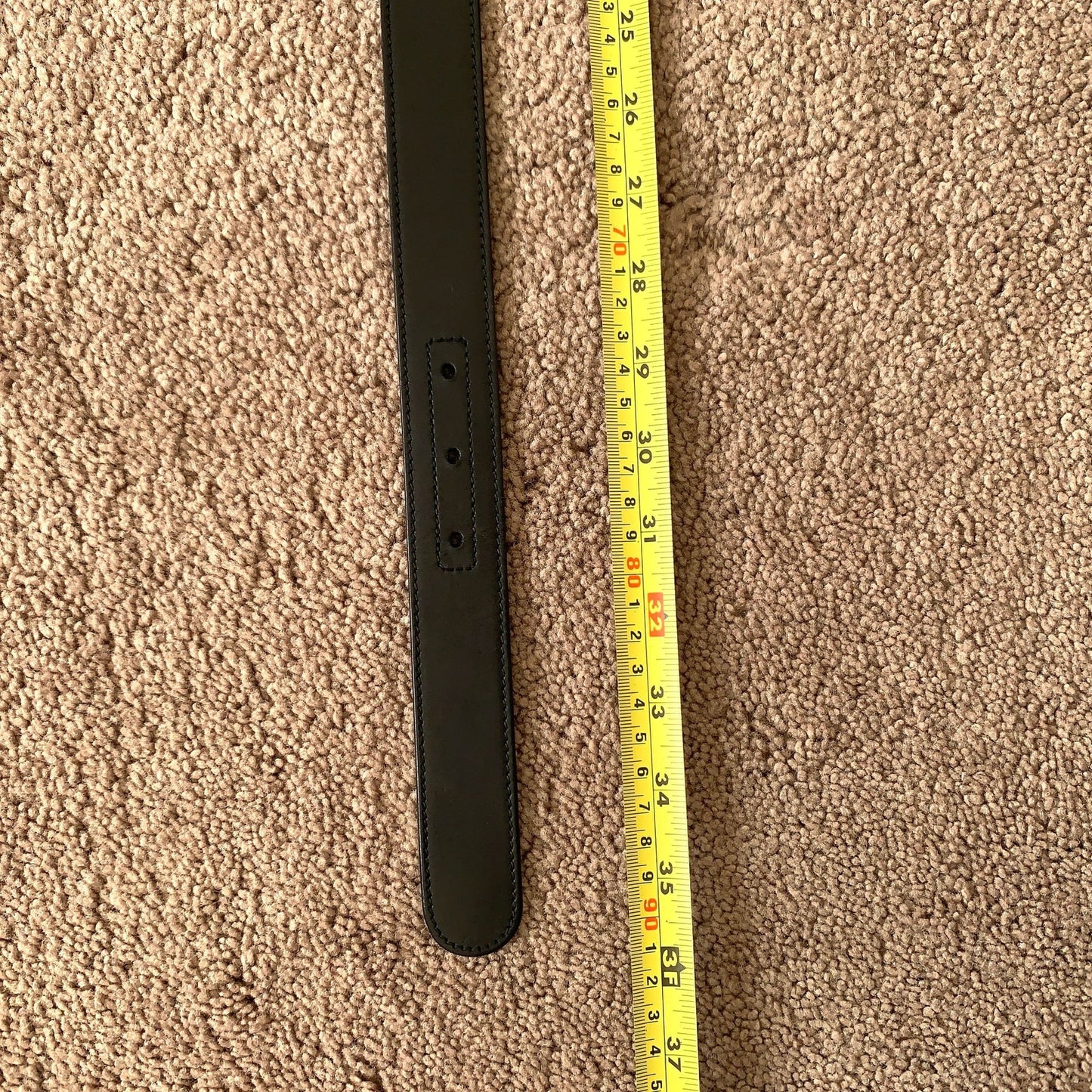 G1033 Gucci unisex black leather belt size 32 inches