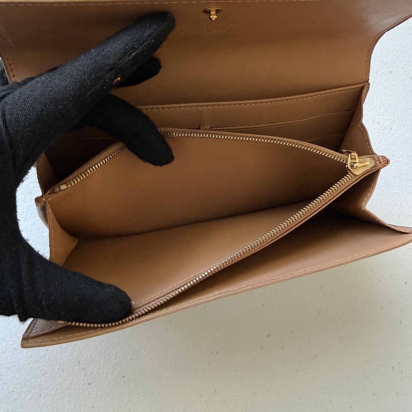 Louis Vuitton Vernis beige monogram long wallet authentic with COA 7.5x4