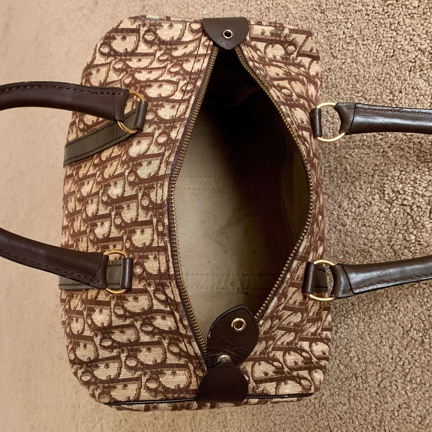 D1008 Christian Dior trotter bowling bag