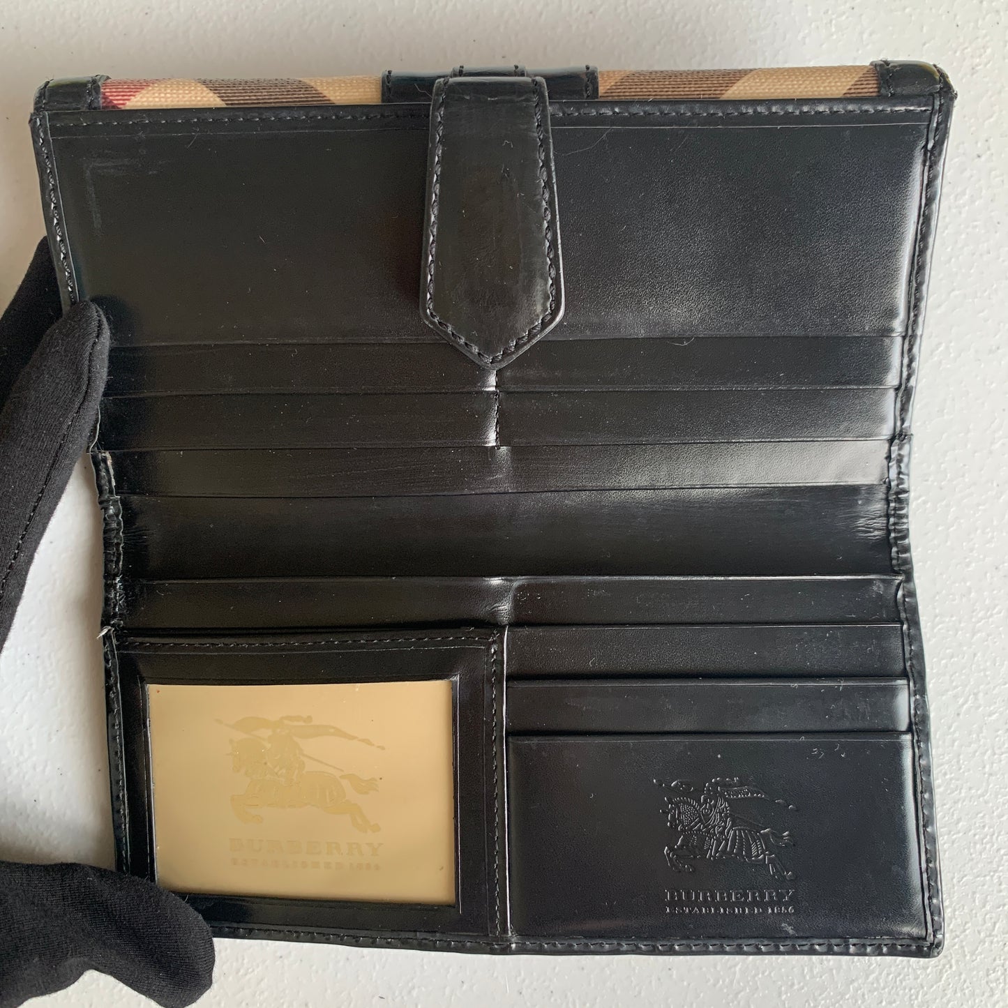 Burberry nova check long wallet authentic with COA