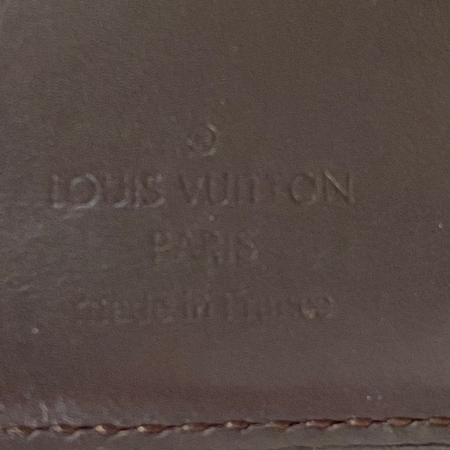 Louis Vuitton monogram vernis kiss lock wallet authentic with coa