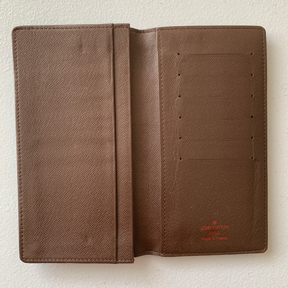 Louis Vuitton damier brazza wallet MI0026 Authentic with COA 7x3.8