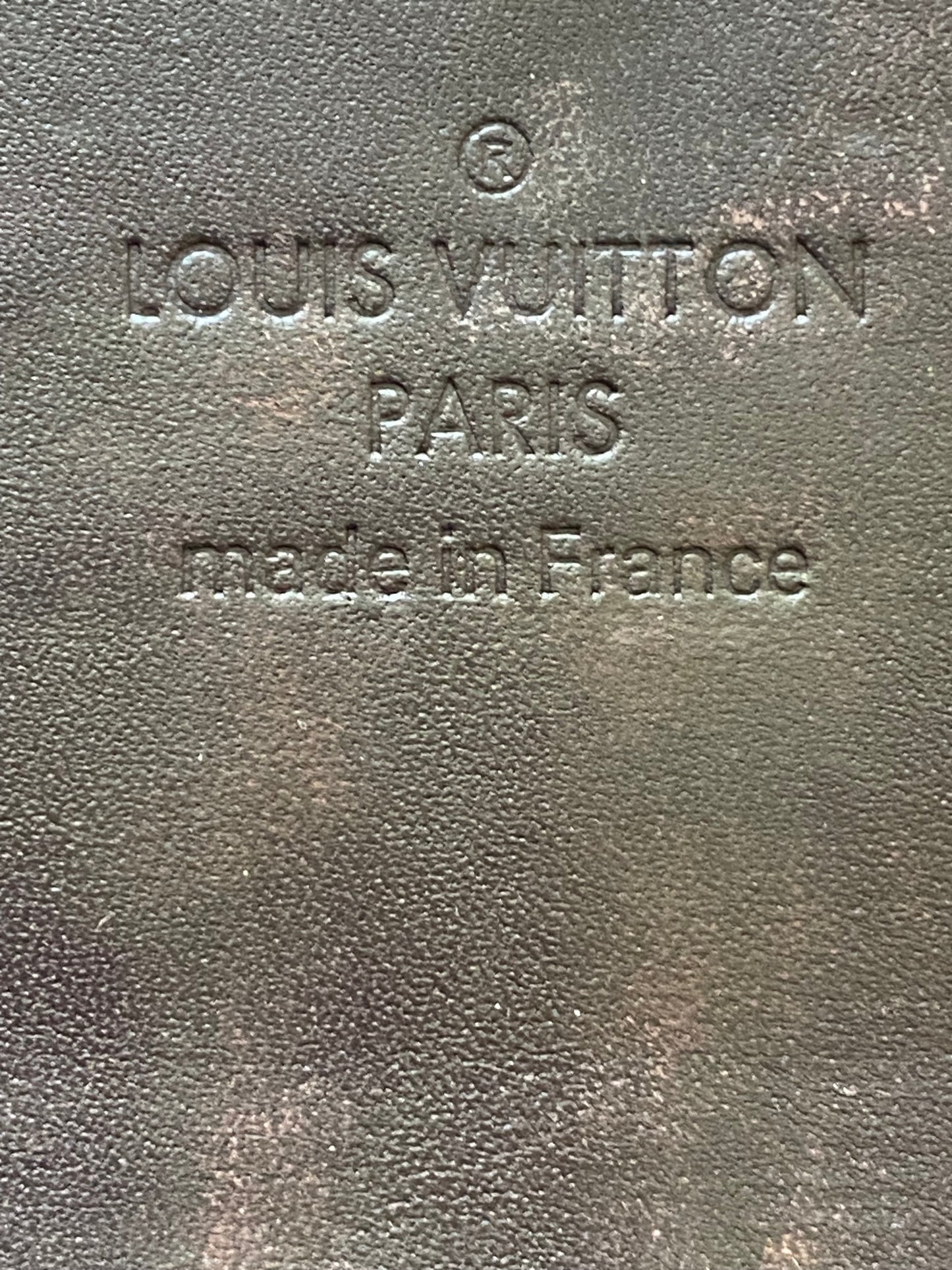 Louis Vuitton vernis long wallet TN5019 Authentic with coa