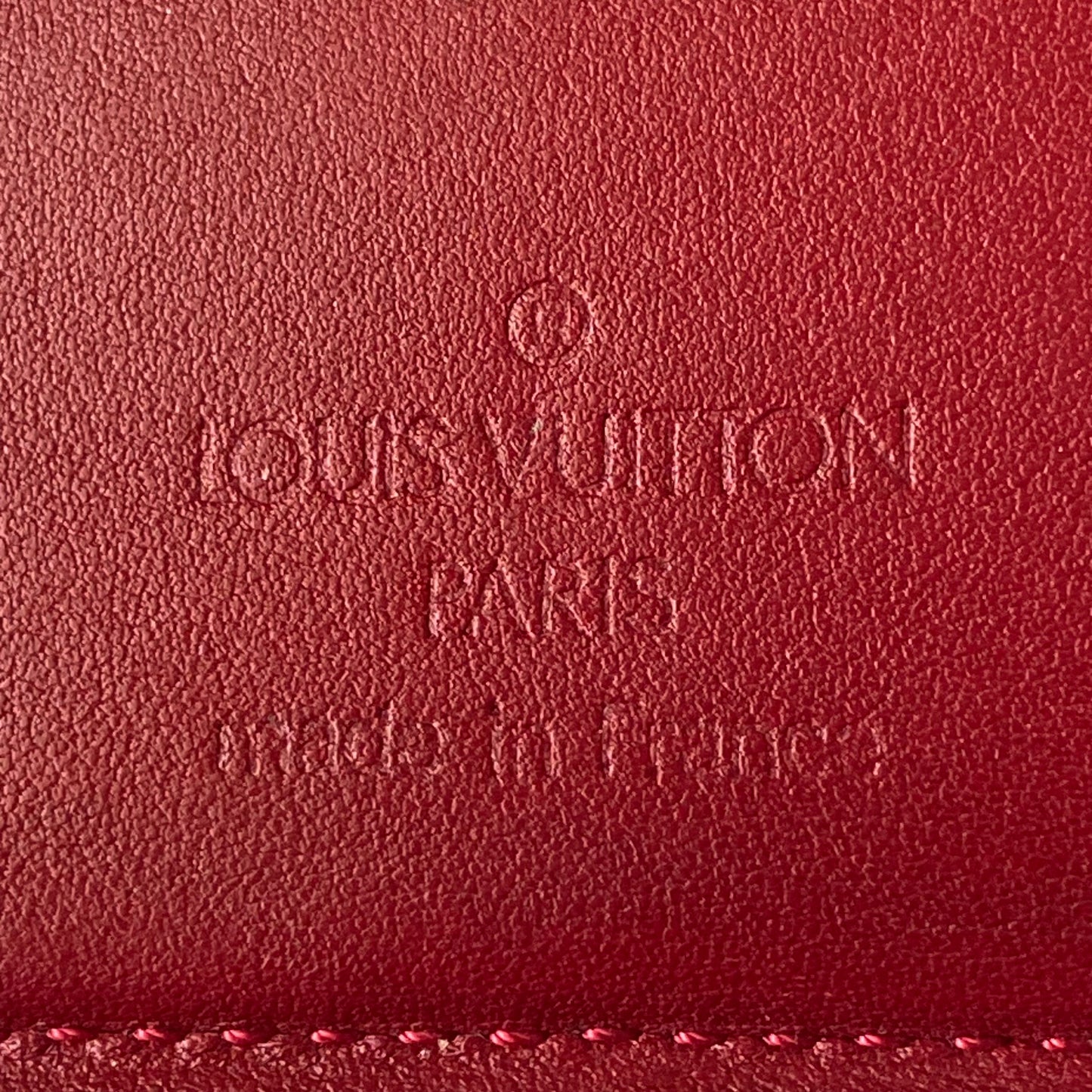 Louis Vuitton red Vernis kiss lock wallet MI1016 Authentic with coa