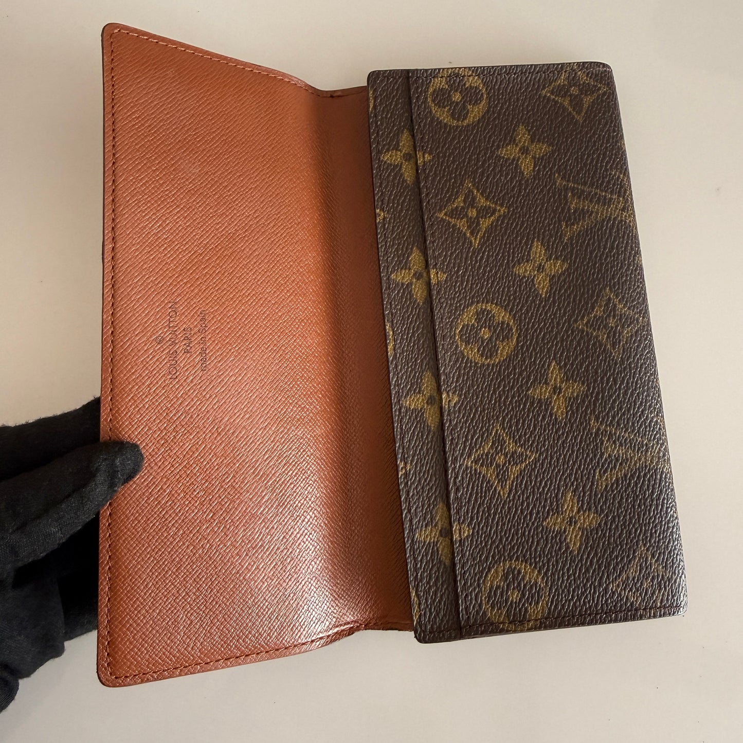 Louis Vuitton monogram long wallet clutch bag authentic with COA CA0927