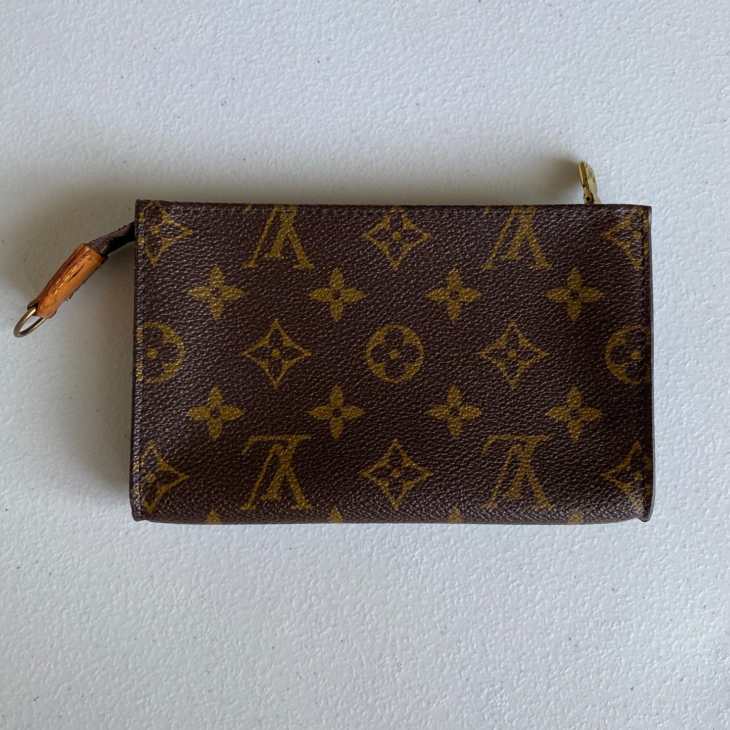 Louis Vuitton monogram accessory pouch AR0965 authentic with coa