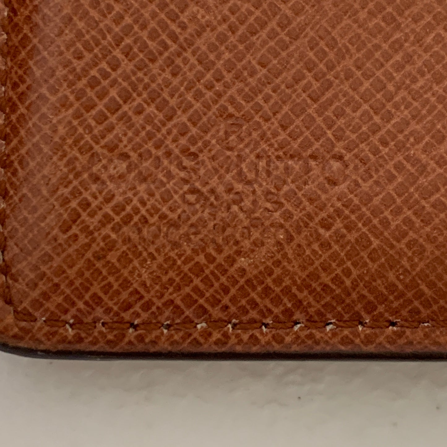Louis Vuitton men’s monogram bifold Wallet MI882 authentic with COA