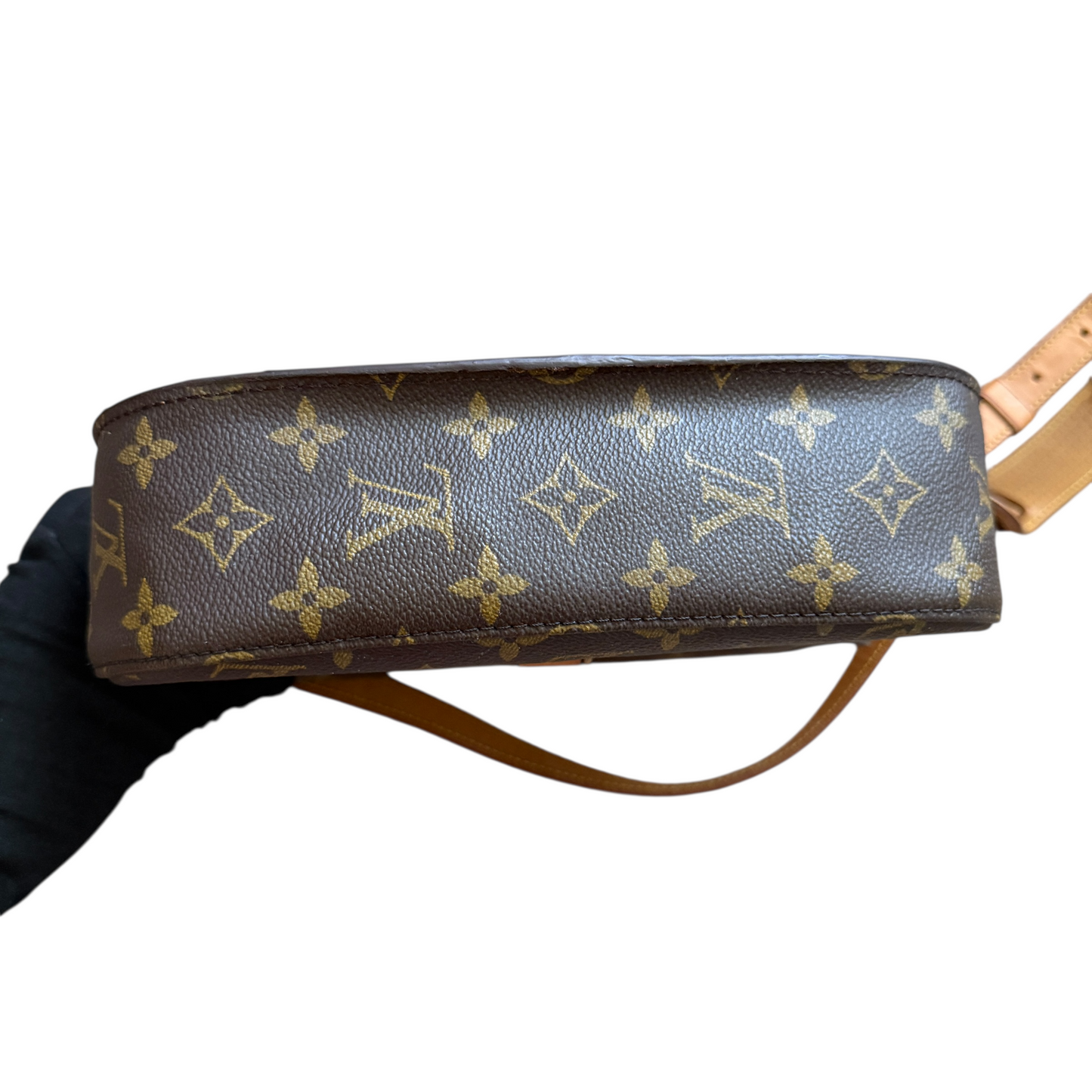 Louis Vuitton monogram Saint Cloud crossbody bag authentic with COA