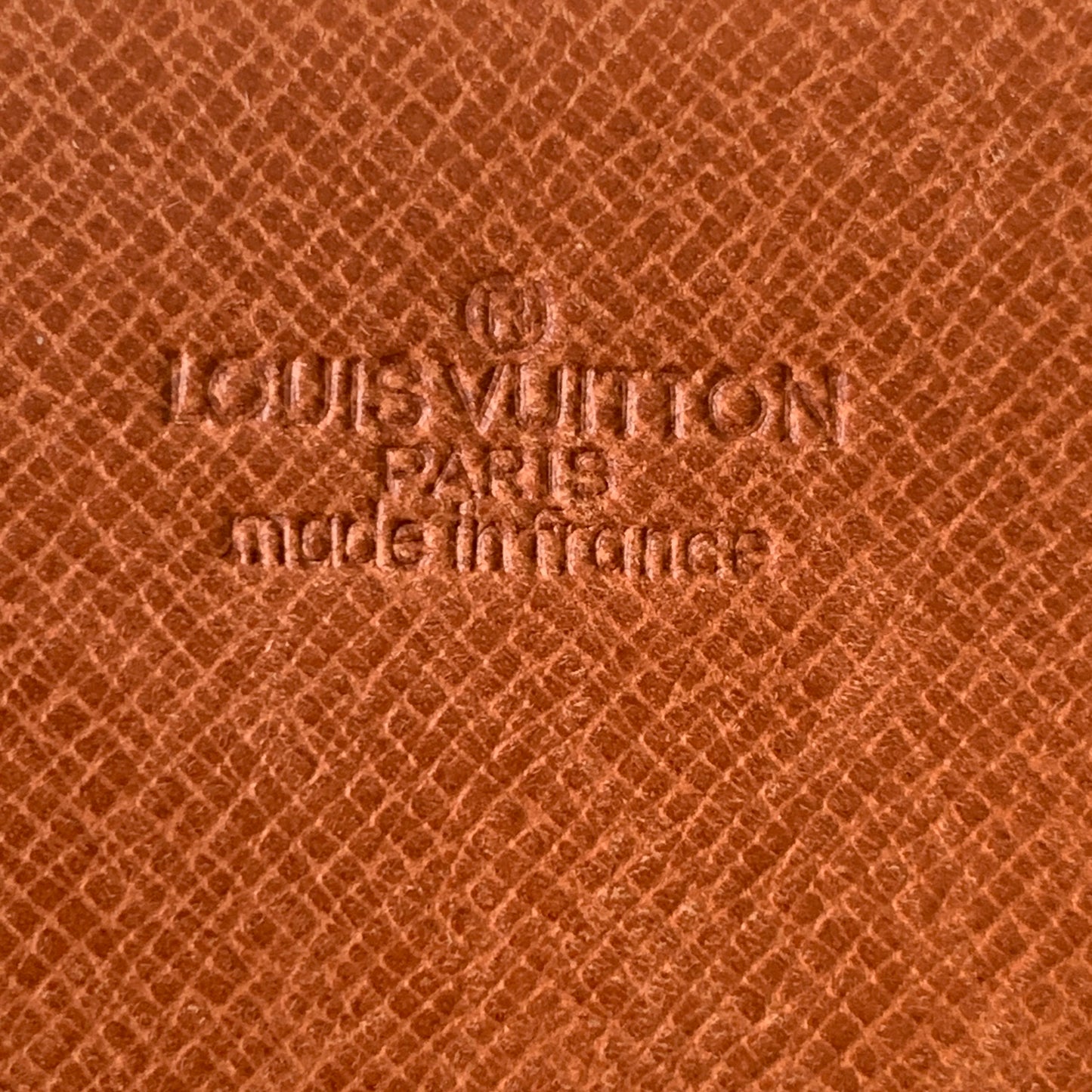Louis Vuitton monogramlong wallet MI882 authentic with COA