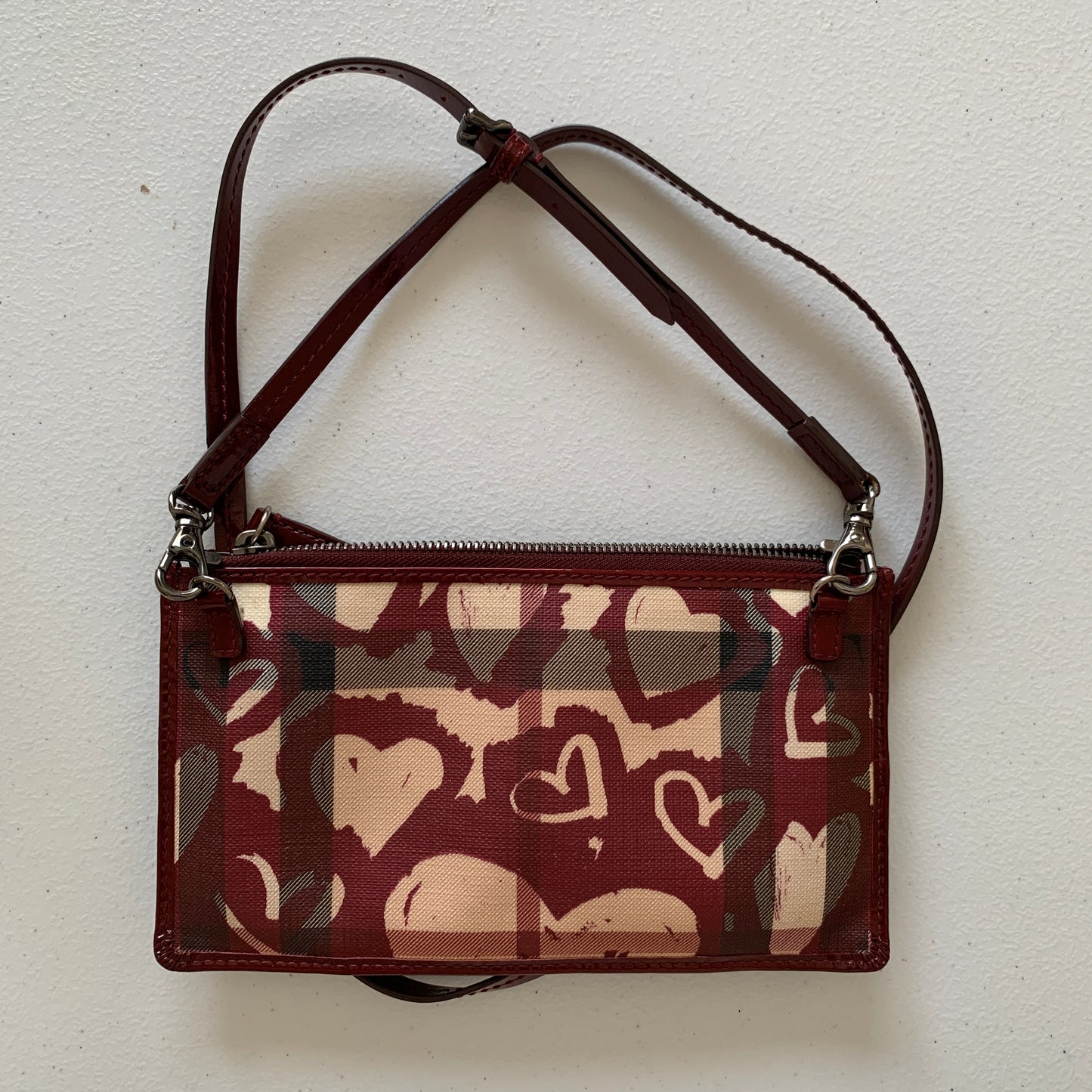 Burberry heart nova check crossbody clutch bag authentic with COA and removable strap