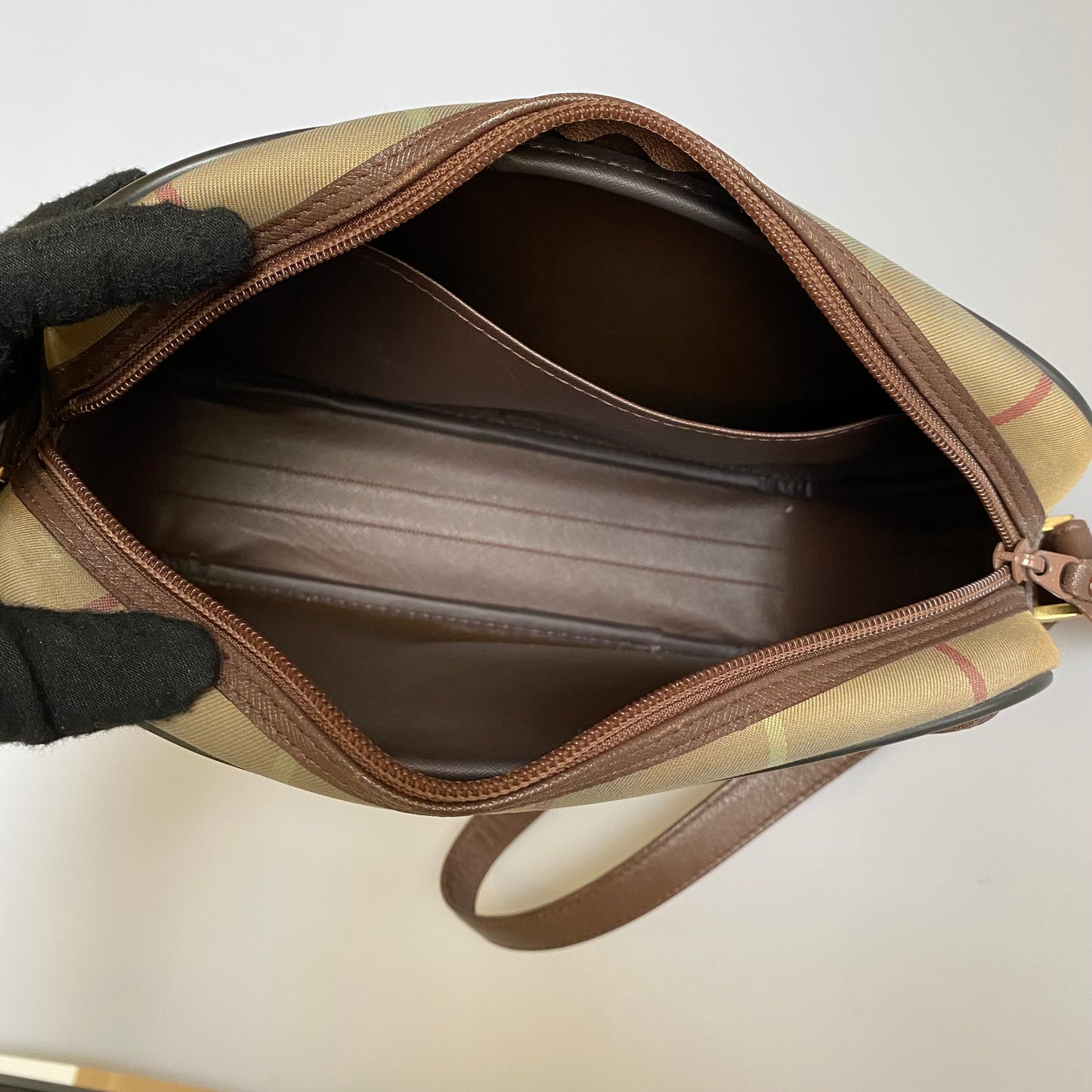 Burberry vintage check crossbody bag Authentic with COA 10.7x8x3