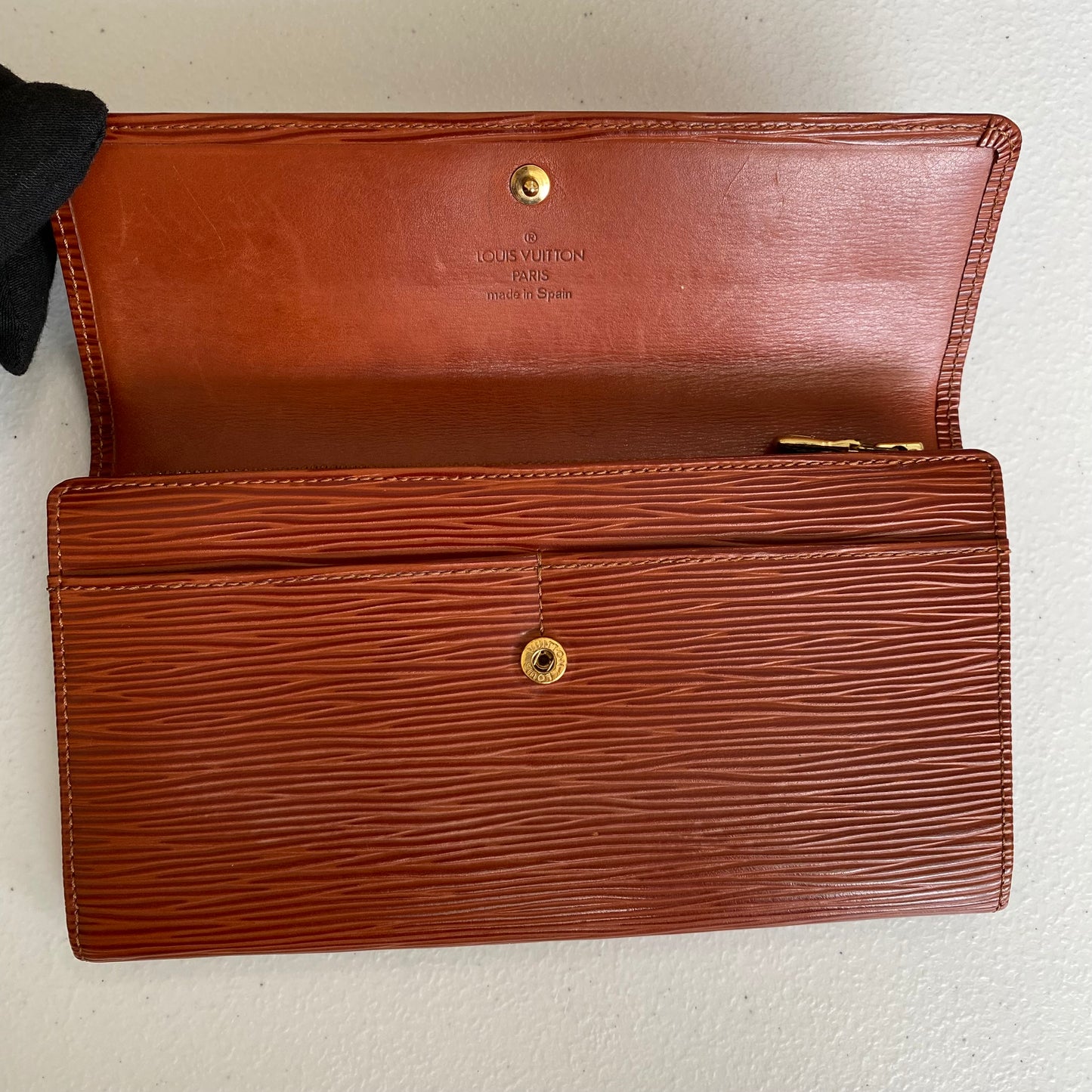 Louis Vuitton brown Epi leather long wallet ca0976 authentic with coa
