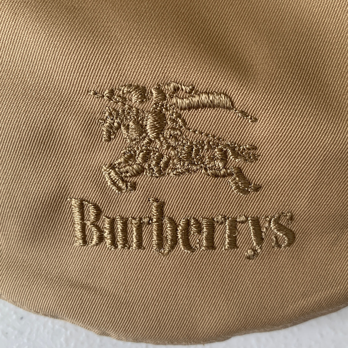 Burberry nuova check Hat Authentic with COA size M