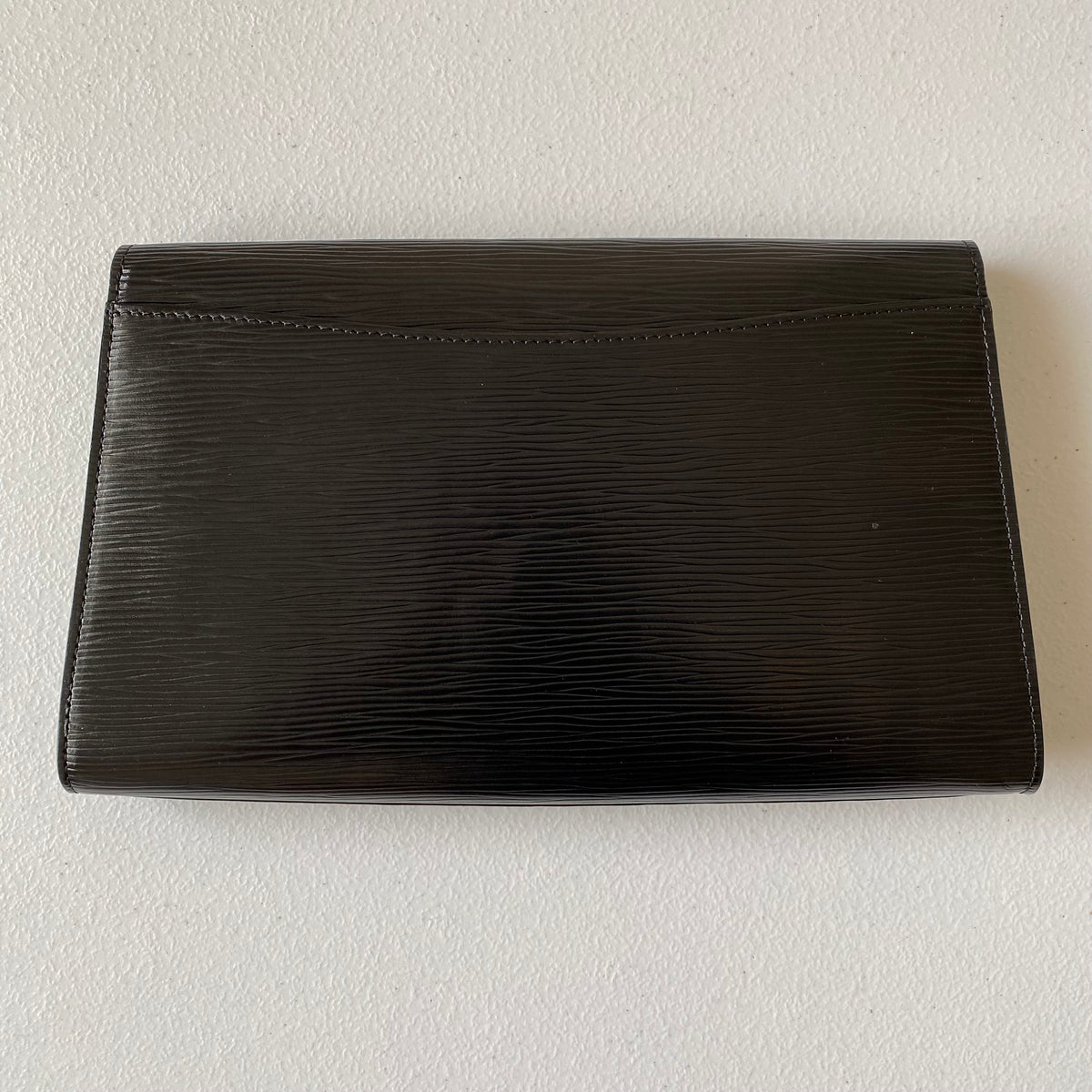 Louis Vuitton black Epi leather clutch bag 8911 Authentic with COA 10.7x6.5x1.2