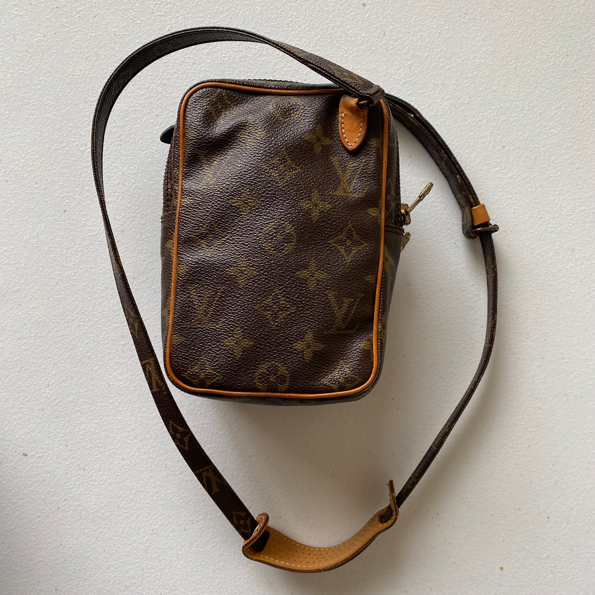 Louis Vuitton monogram Amazon 864TH crossbody bag Authentic with COA 7.8x5x3.5