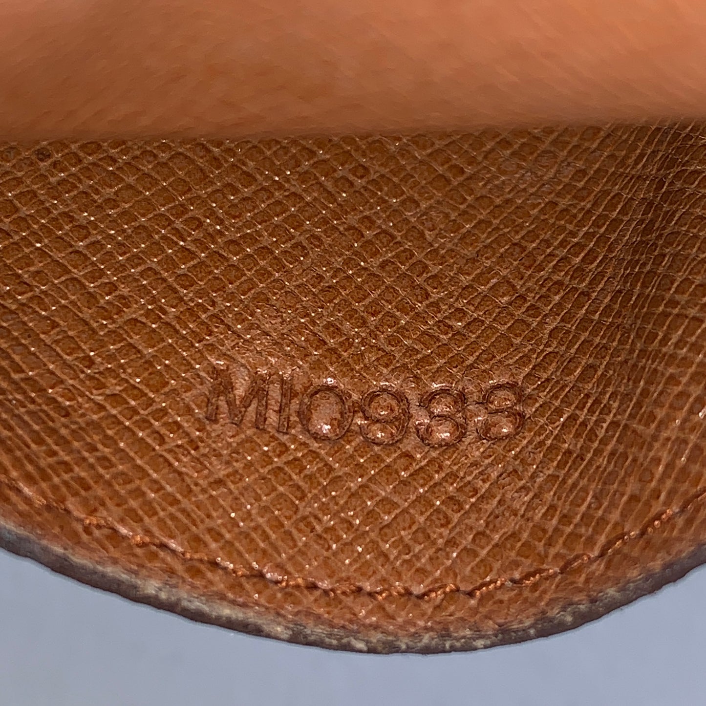 Louis Vuitton monogram cigarette holder MI0938 authentic with COA