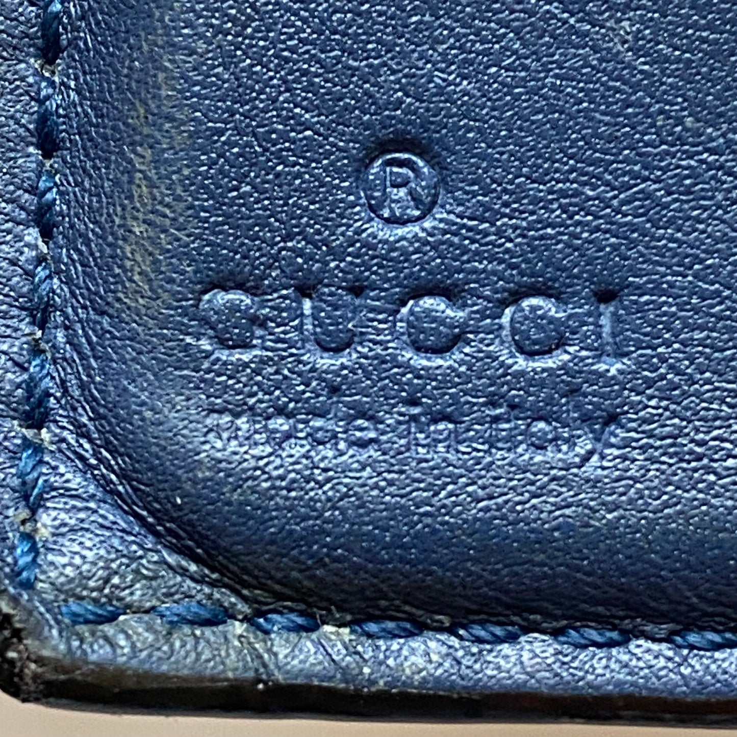 Gucci micro GG blue leather men bifold wallet authentic with coa