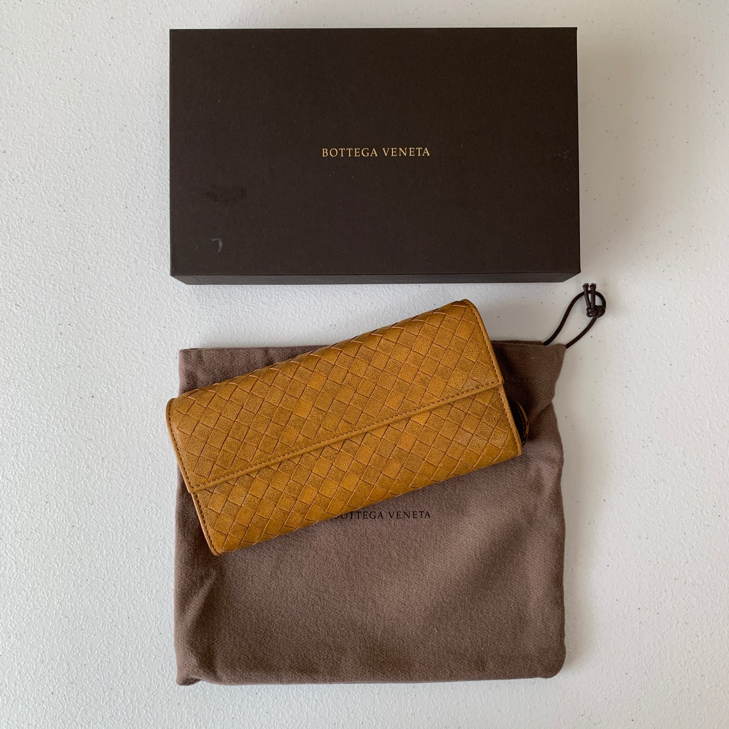 Bottega Veneta intrecciato women’s leather wallet 3.5x 7.5” authentic with COA