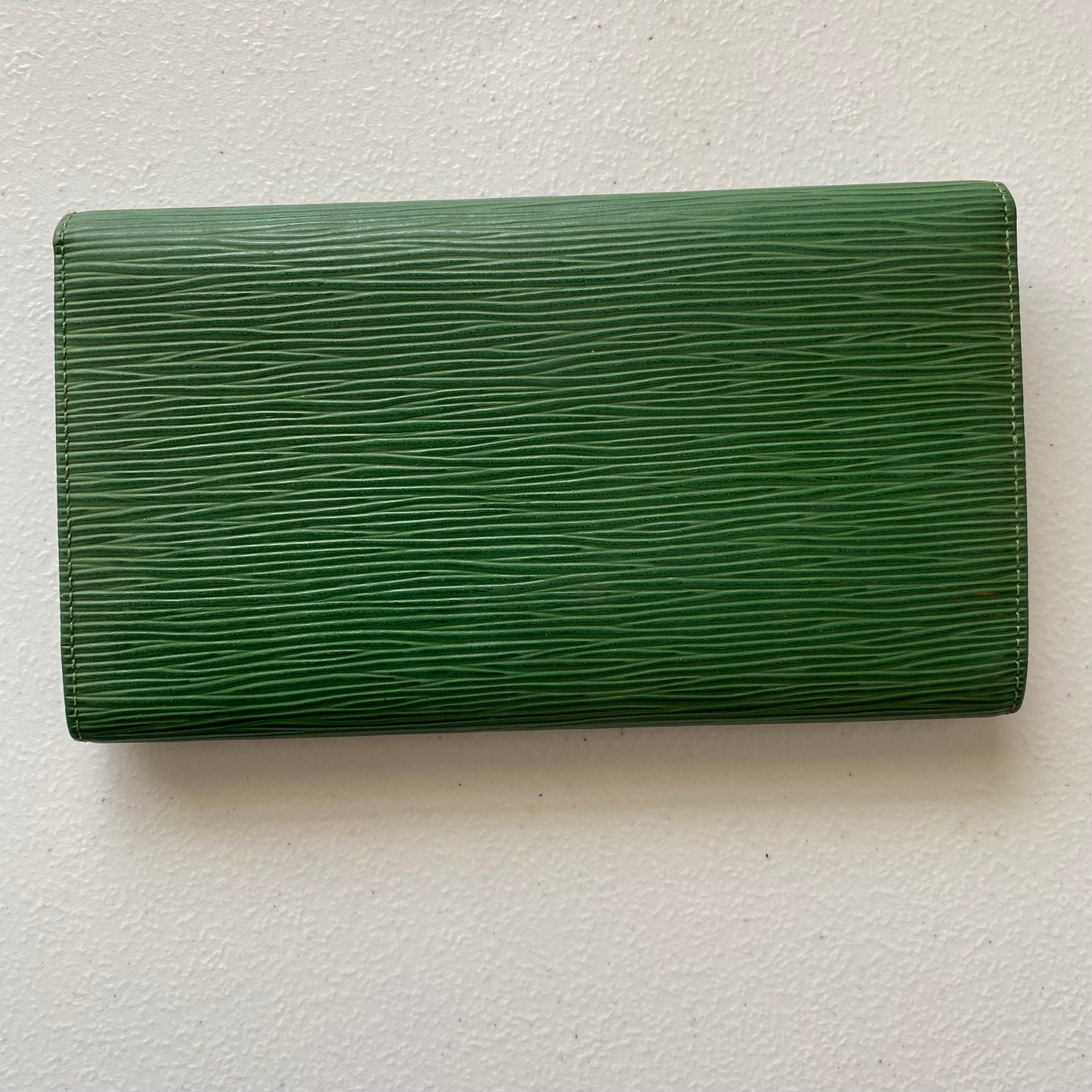 Louis Vuitton green epi leather wallet CA1924 Authentic with coa