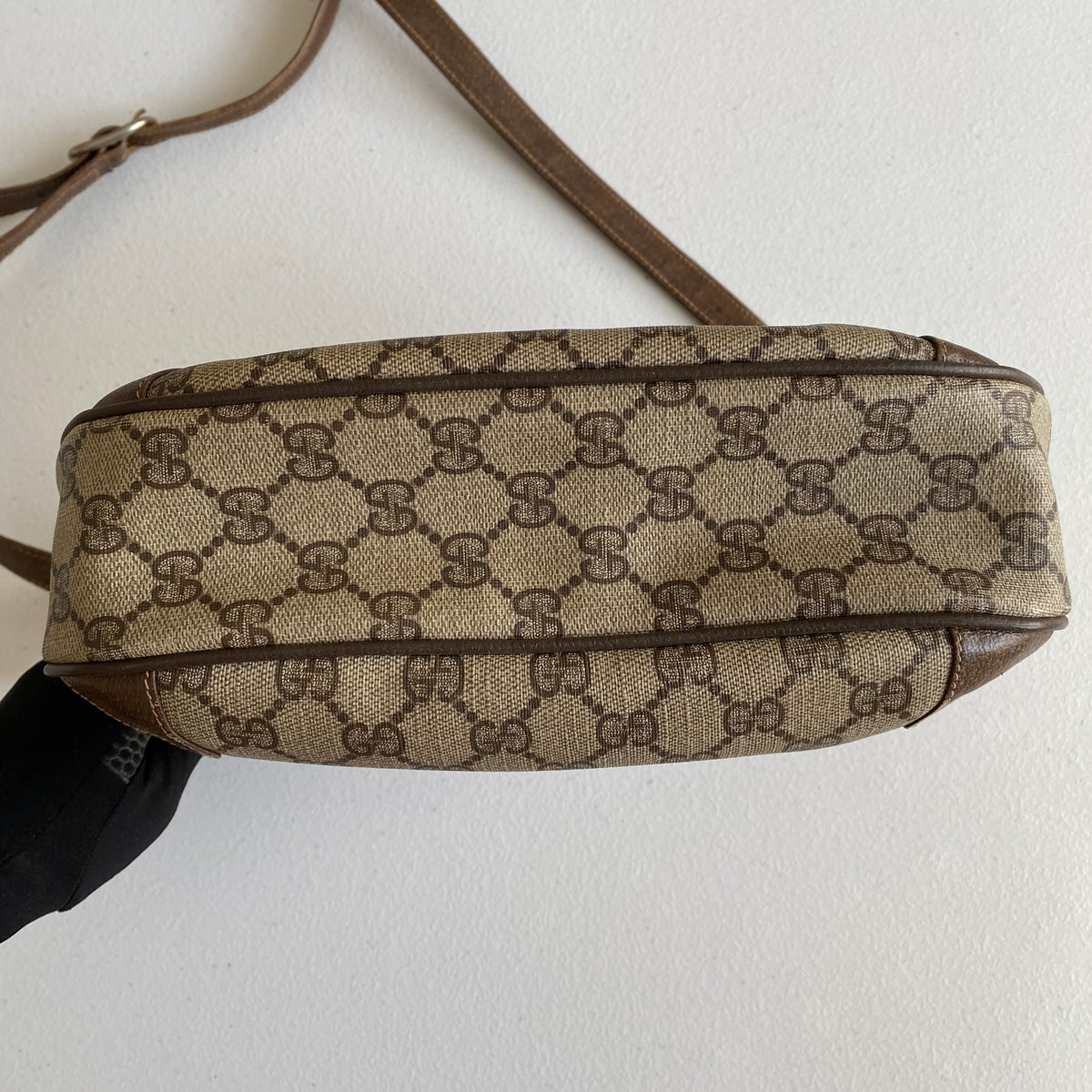 Gucci GG monogram crossbody bag Authentic with COA 11.3x7.8x2.7