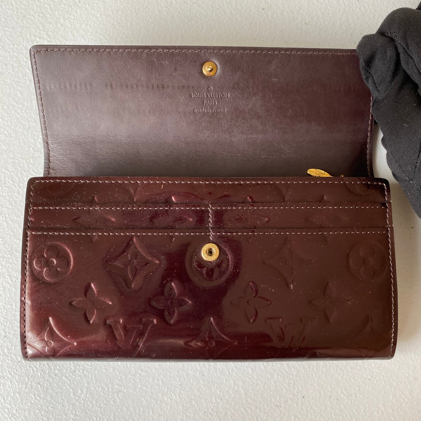 Louis Vuitton armarante vernis Sarah long wallet th2097 authentic with coa box dusty