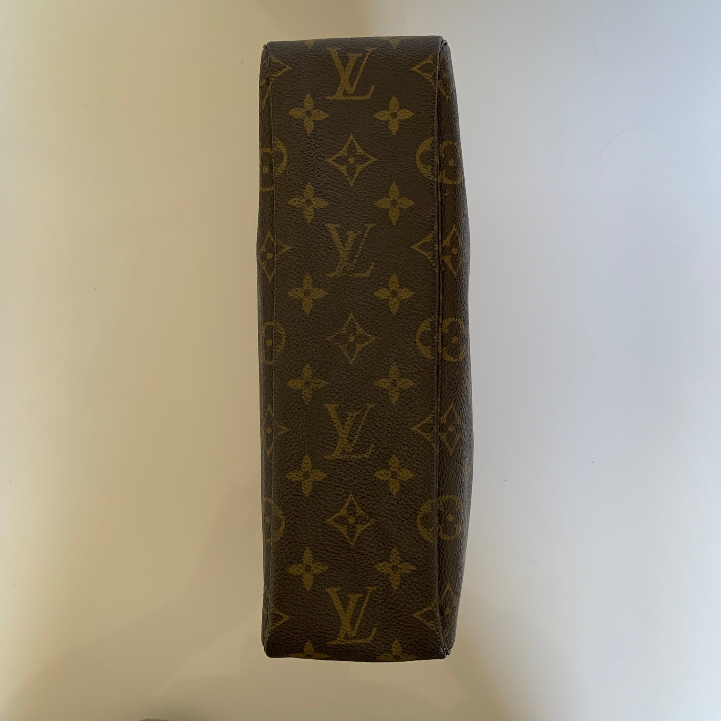 Louis Vuitton large cosmetic Pouch 28 monogram 864 NO authentic with COA
