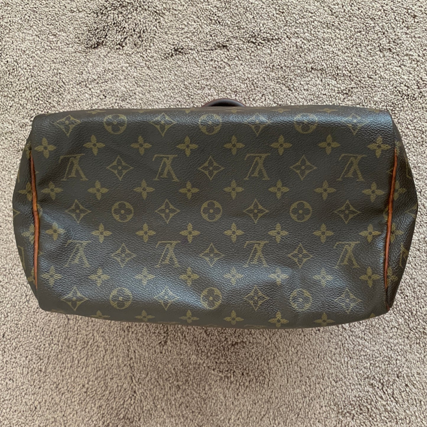 Authentic Louis Vuitton vintage speedy 30 handbag