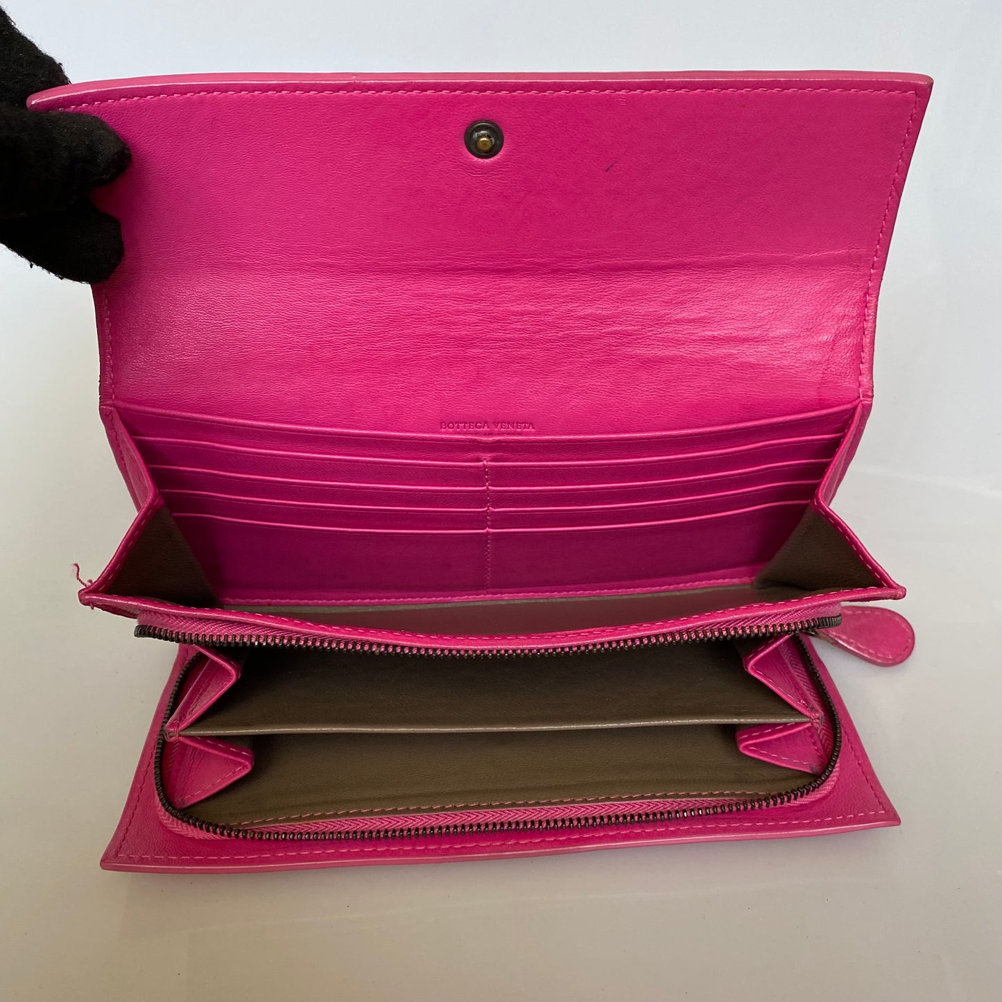 Bottega Veneta pink intrecciata long wallet Authentic with coa 7.5x4.1