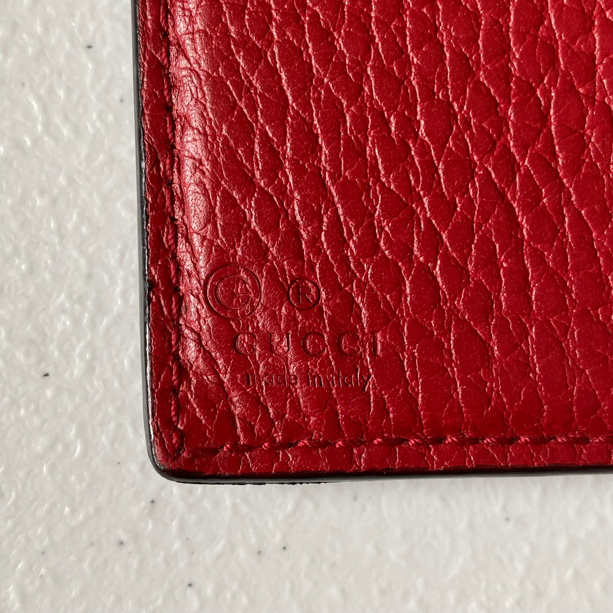 Gucci red leather compact wallet Authentic with COA 4.7x4