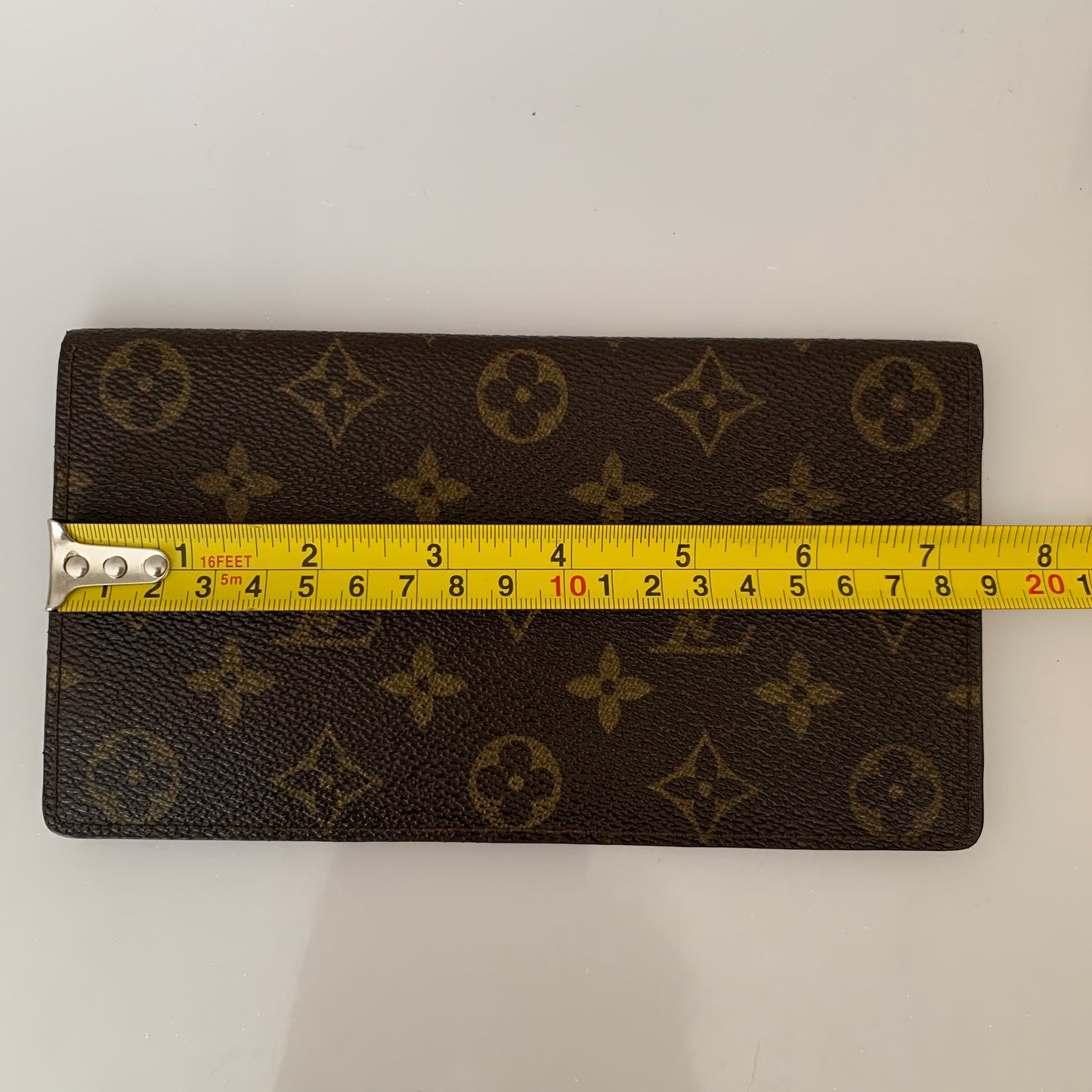 Louis Vuitton monogram cardholder wallet unisex 8901et authentic with COA