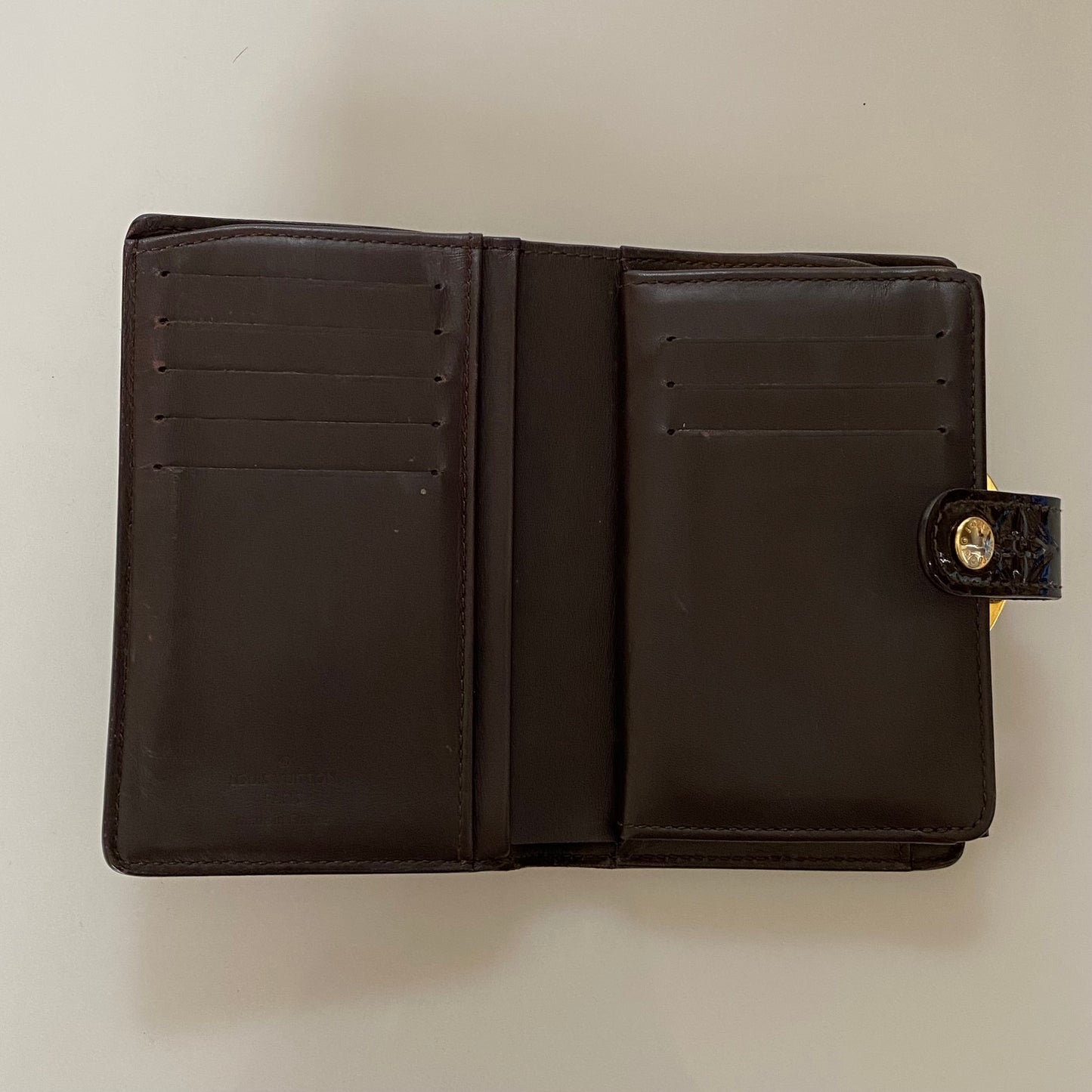 Louis Vuitton monogram vernis kiss lock wallet authentic with coa