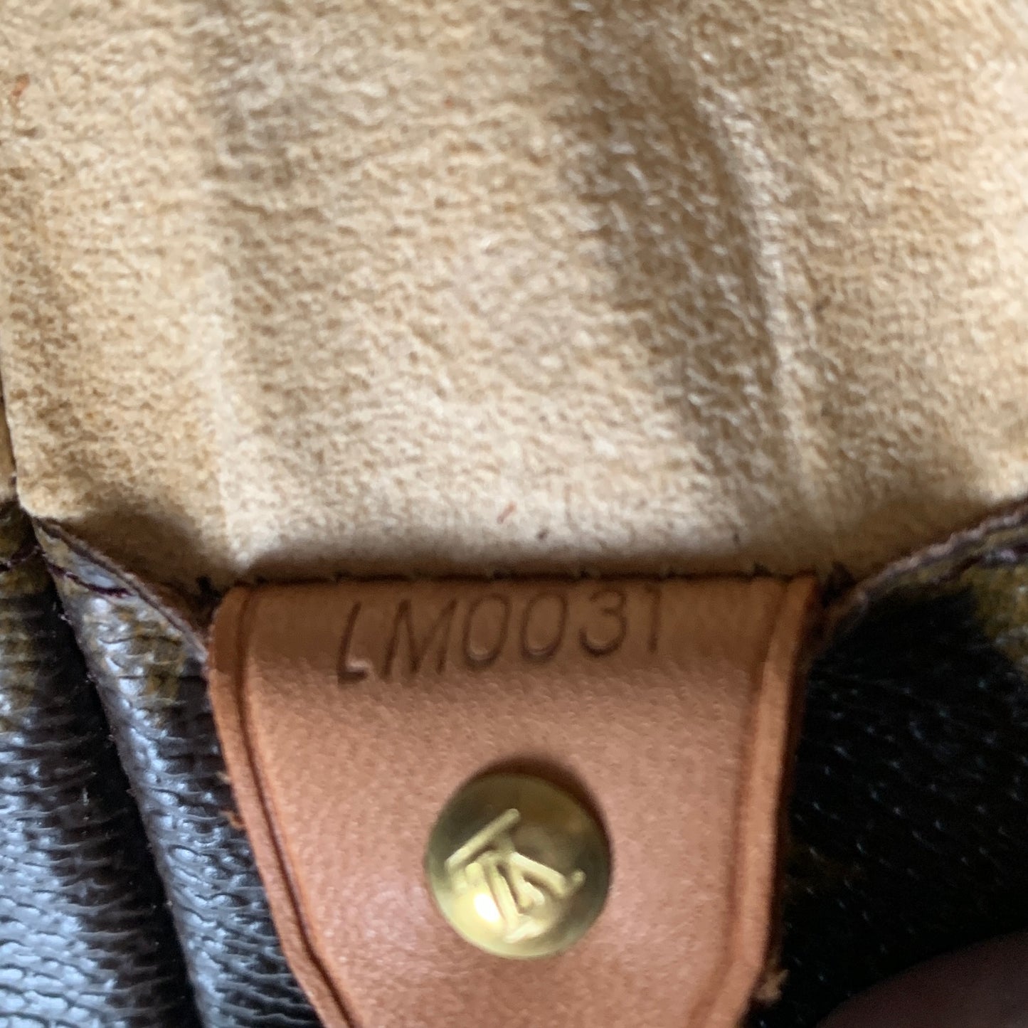 Louis Vuitton monogram luco tote bag authentic with COA