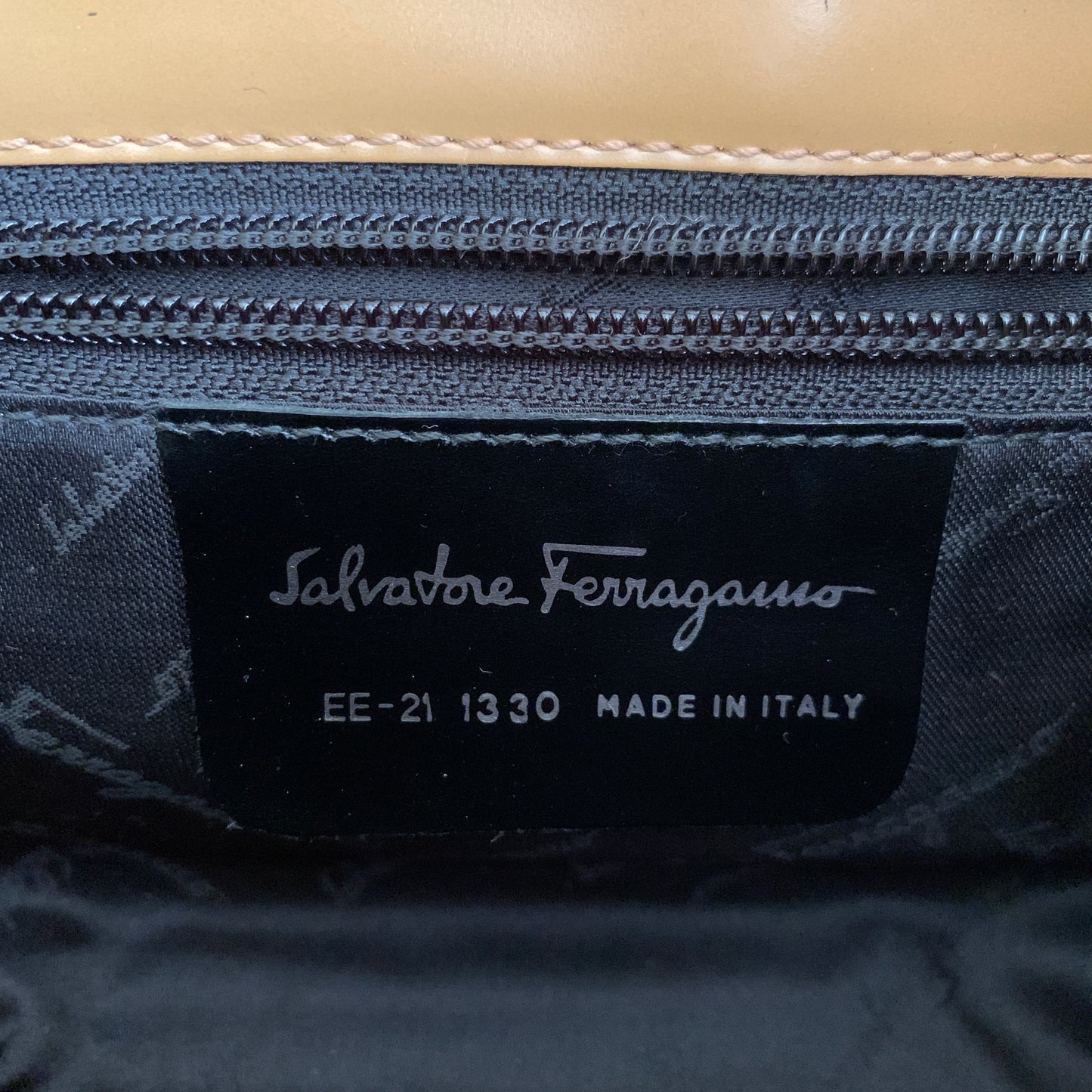 Salvatore Ferragamo beige leather shoulder bag authentic with COA