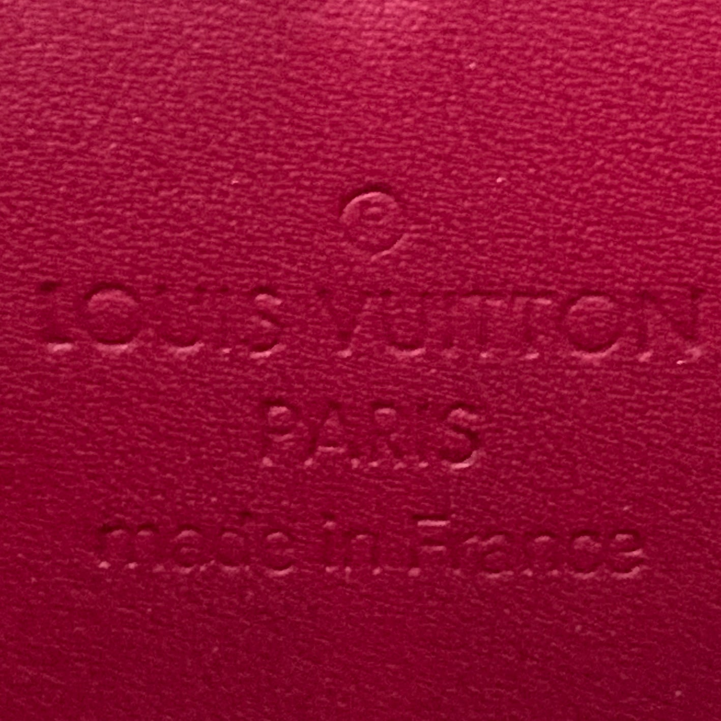 Louis vuitton red striped zippy Vernis wallet ca4131 authentic w/ COA