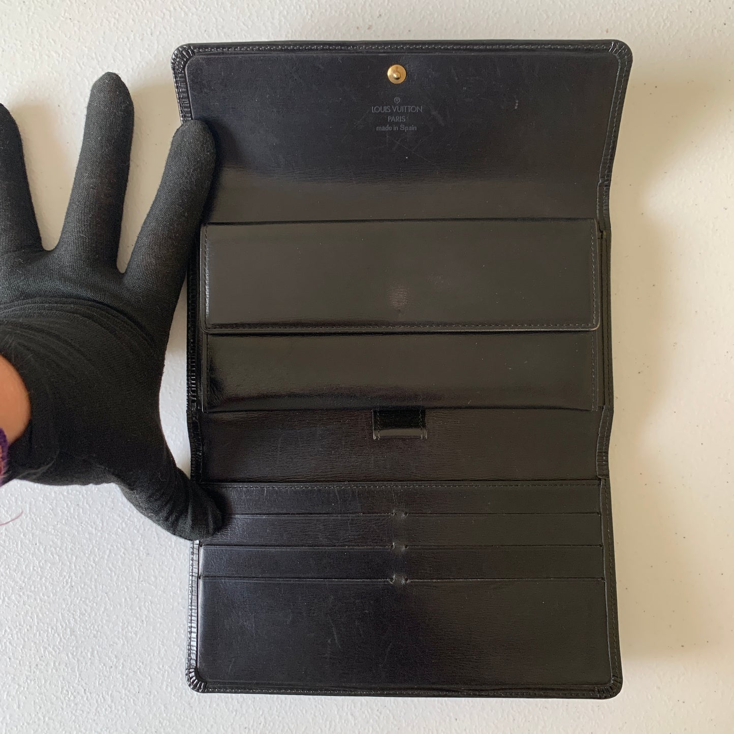 Louis Vuitton black Epi leather Wallet CA1922 Authentic with COA